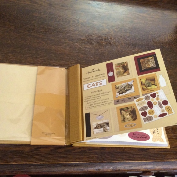 NEW in box Hallmark Happy Tails cat photo album - Picture 2 of 14